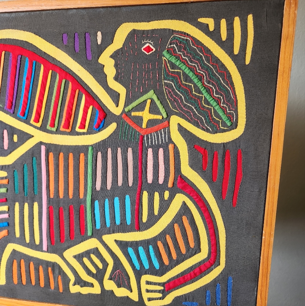 1970s Vintage Kuna Mola Folk Lore Framed Textile - Picture 3 of 8